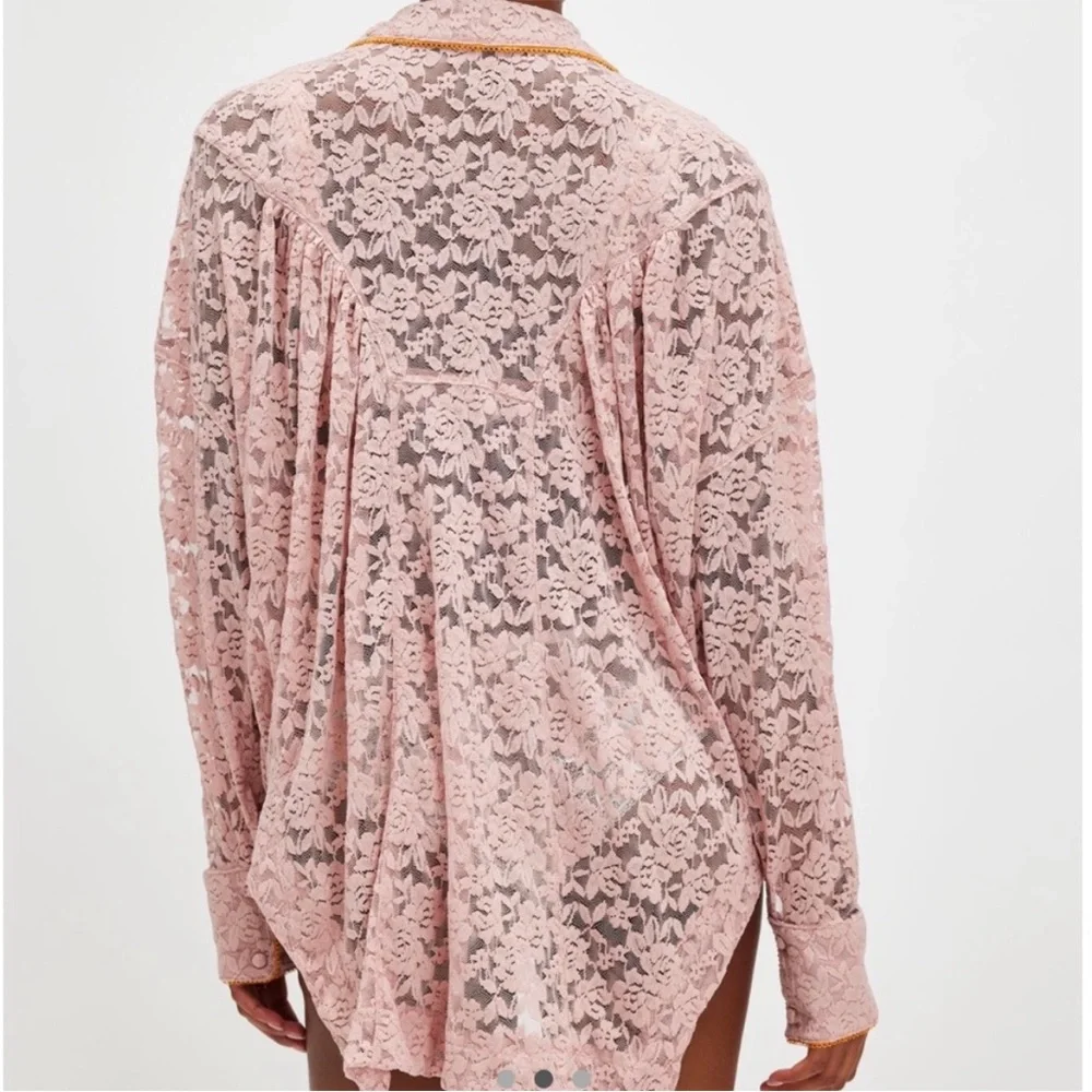 ▪️Free People Intimately Free All Day Floral Lace House Shirt Pink  M - Picture 3 of 16